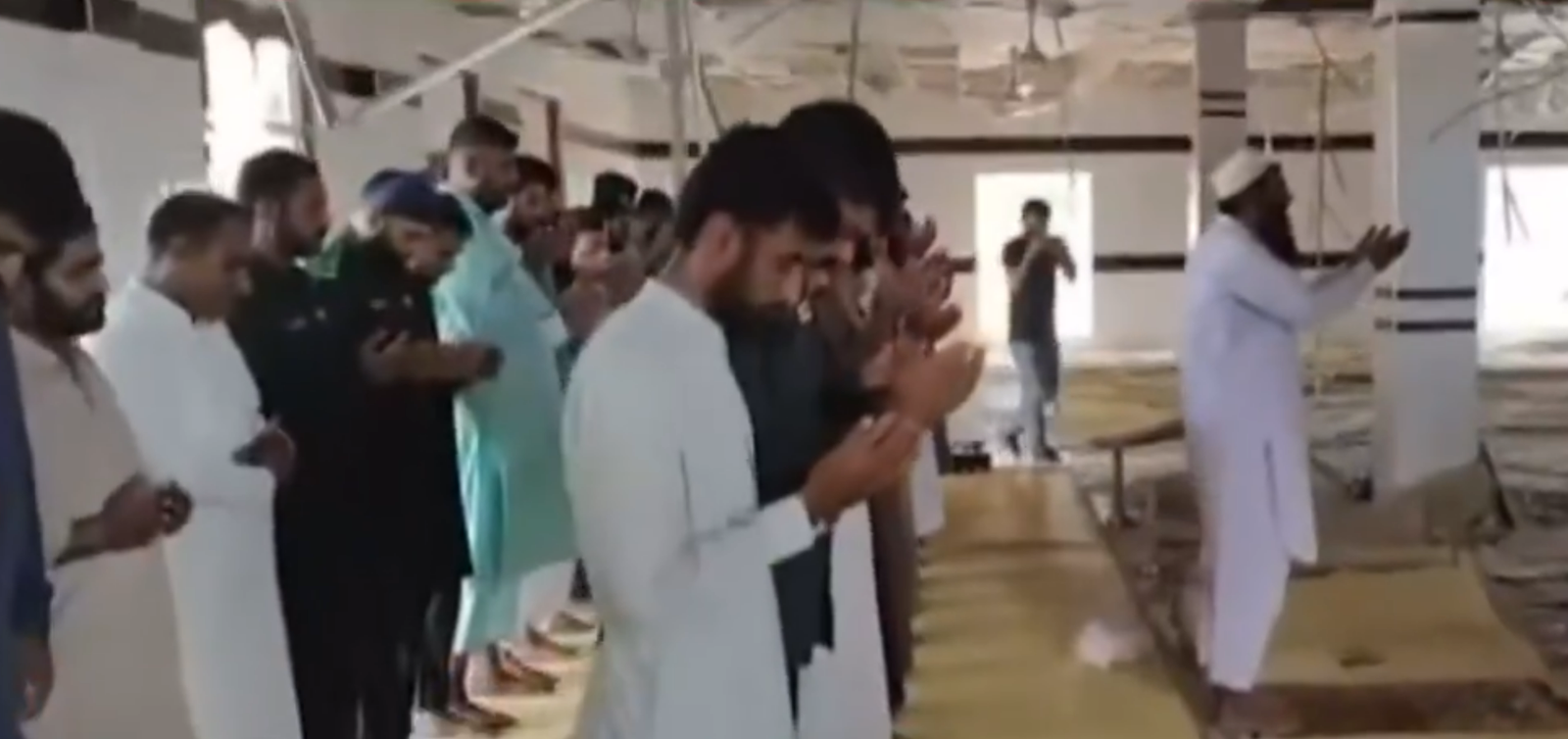 ముర్క్‌దే సమావేశం అయిన టెర్రిస్టులు