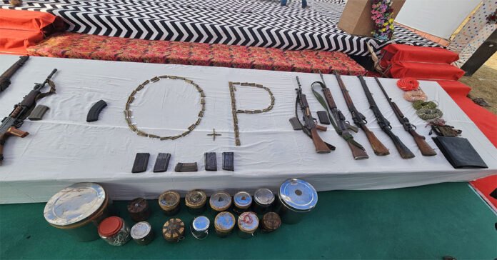 ఒడిశా మల్కాన్‌గిరిలో మరో 22 మంది మావోయిస్టులు లొంగుబాటు