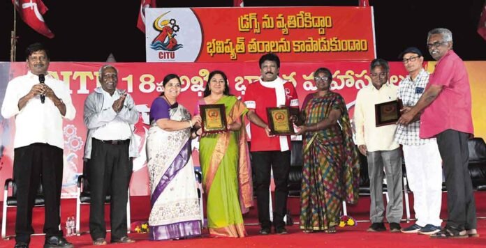 కవిత్వపు కుడి ఎడమలు: రవీంద్రుని సాహిత్యంలో 'దుర్లభ ప్రాణి' మనిషి!