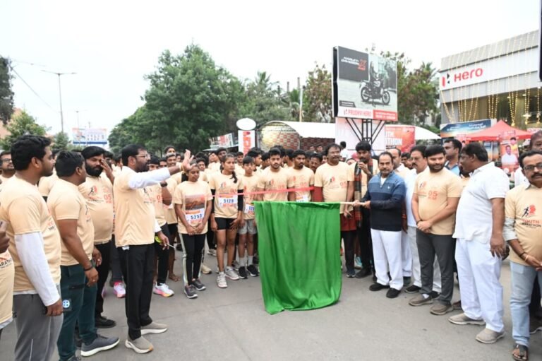 యువత దేశసేవకు నడుం బిగించాలి: ఎమ్మెల్యే ఆరణి