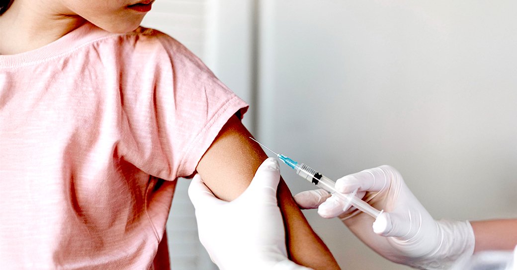 టీకాకరణతోనే సంపూర్ణ ఆరోగ్యం: ప్రతి ఒక్కరికీ వ్యాధి నిరోధక శక్తిని అందించే రక్షణ కవచం