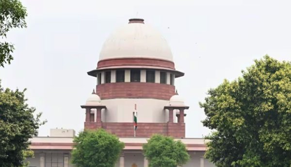 యూజీసీ కొత్త నిబంధనలపై సుప్రీం స్టే