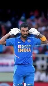 కేఎల్ రాహుల్ క్లాస్ ఇన్నింగ్స్.. కివీస్ ముందు భారీ లక్ష్యం!