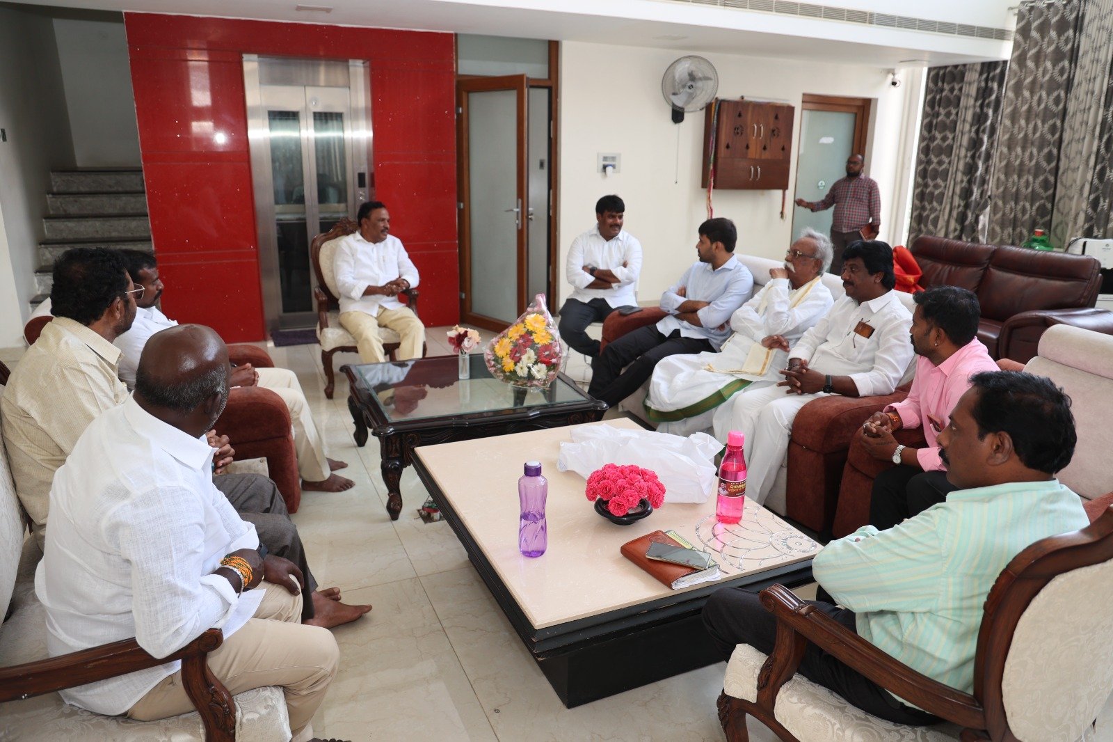 చెవిరెడ్డి మోహిత్ రెడ్డికి రజక సంఘం నేతల సంఘీభావం!