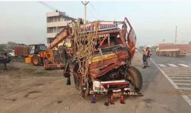 మిర్యాలగూడలో మృత్యుఘోష: సిమెంట్ ట్యాంకర్‌ను ఢీకొన్న డీసీఎం.. ముగ్గురు కూలీల బలి!