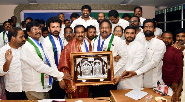 స్థానిక ఎన్నికల్లో వైసీపీ విజయం తథ్యం...