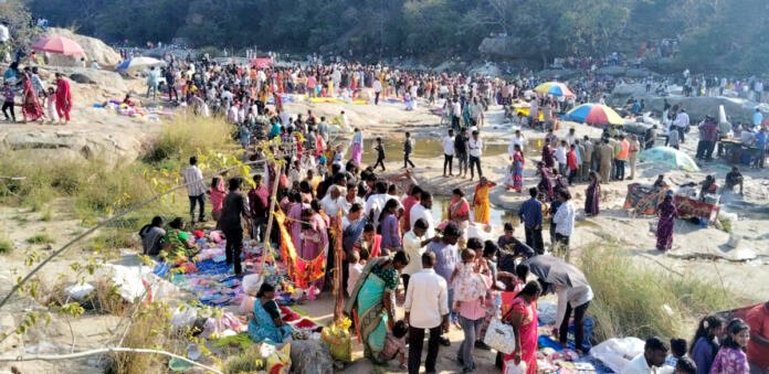 జనసంద్రంగా మారిన సింగరాయ జాతర: లక్షలాదిగా తరలివచ్చిన భక్తజనం