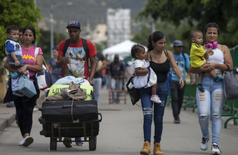 Venuzula People dificulties