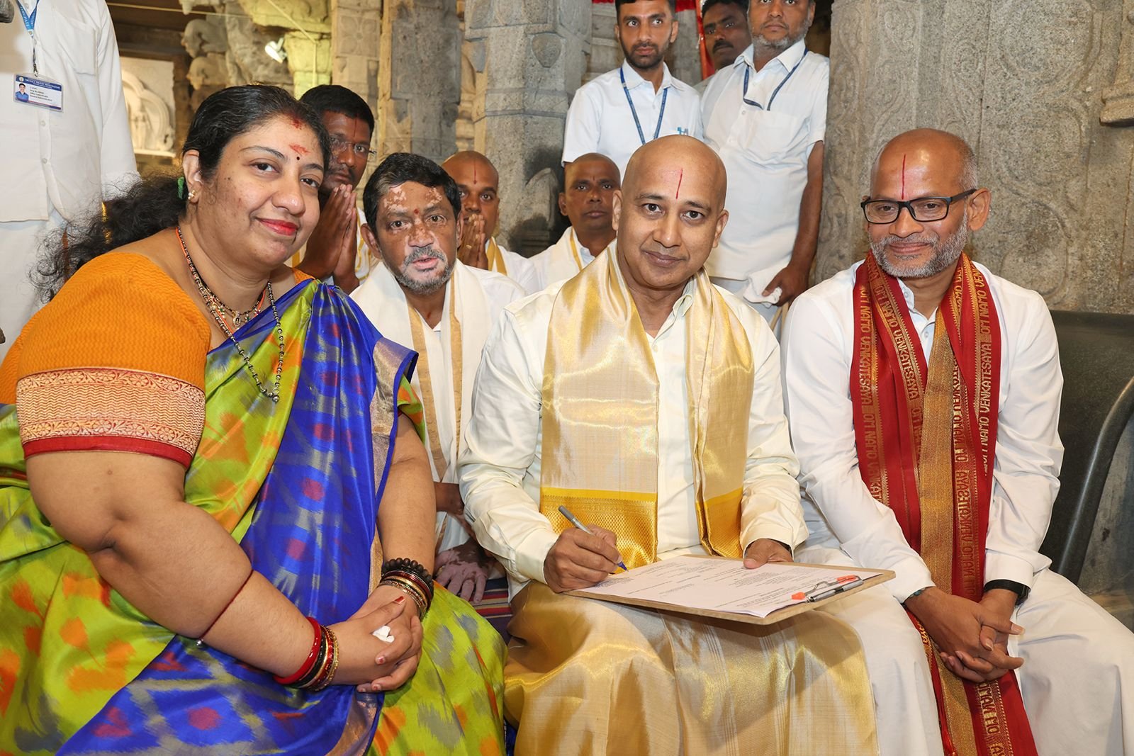 భక్తుల సేవే మహద్భాగ్యం