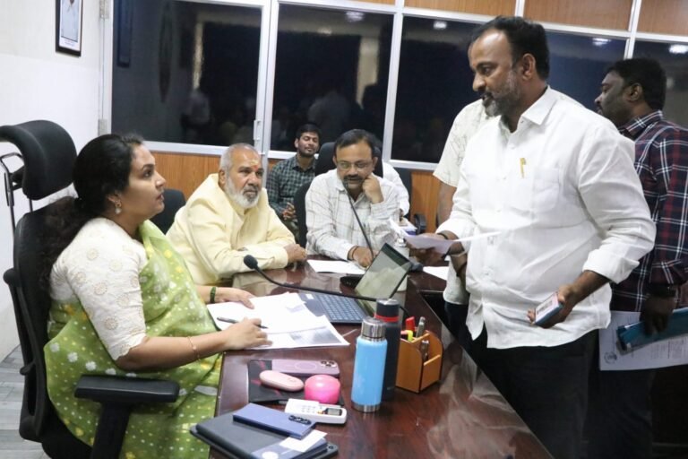 ప్రజా ఫిర్యాదుల పరిష్కార వేదికకు అనూహ్య స్పందన