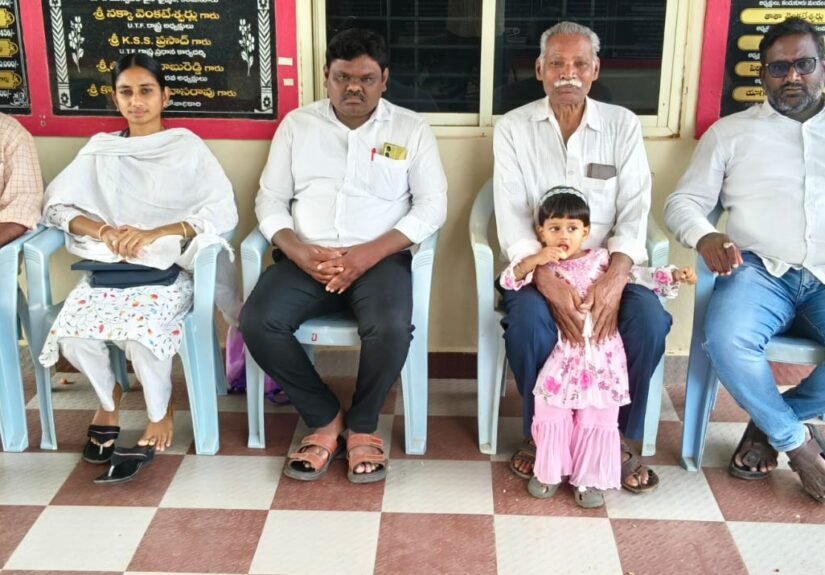 కార్మిక హక్కుల కాలరాస్తున్న కేంద్రం: వామ పక్ష నేతలు