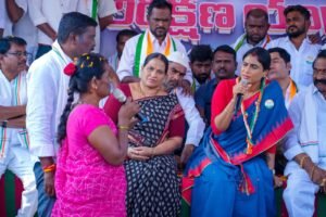 గ్రామ్ జి చట్టం ఒక అక్రమ చట్టం: వైఎస్ షర్మిల