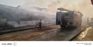 చిత్తూరు జిల్లాలో భారీ అగ్నిప్రమాదం.. కోళ్ల పరిశ్రమ దగ్ధం!