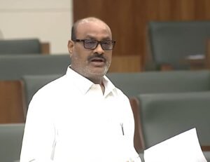 చీజ్ ప్యాకెట్ చూపించి నెయ్యి అంటారా?