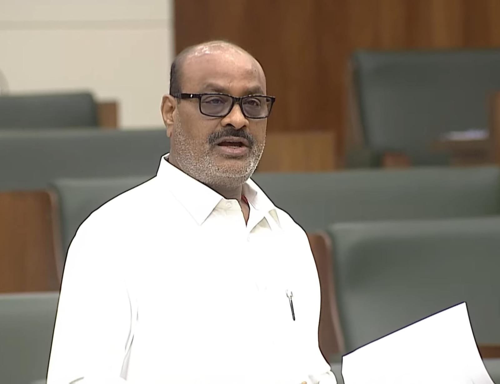 చీజ్ ప్యాకెట్ చూపించి నెయ్యి అంటారా?