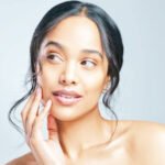 మెరిసే చర్మం కోసం.. ఇంట్లోనే  చిట్కాలు!