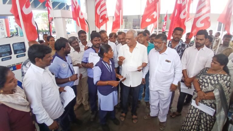 పెట్రోల్ బంక్ కార్మికుల ఆరోగ్యాన్ని కాపాడండి..