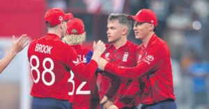 నేపాల్‌ పోరాటం వృథా.. ఉత్కంఠ పోరులో ఇంగ్లాండ్‌ గట్టెక్కింది!