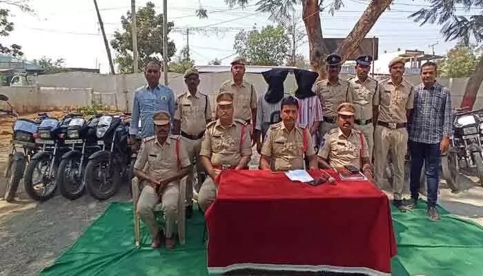 దొంగల ముఠా గుట్టురట్టు