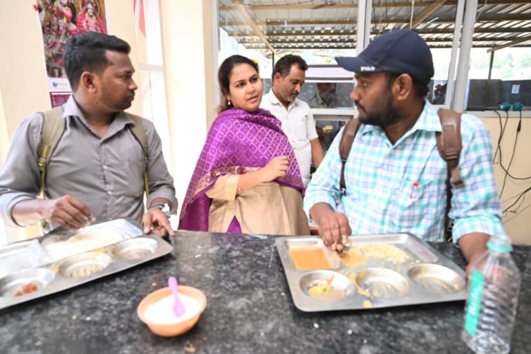 నాణ్యమైన ఆహారం, పరిశుభ్రతే లక్ష్యం: కమిషనర్