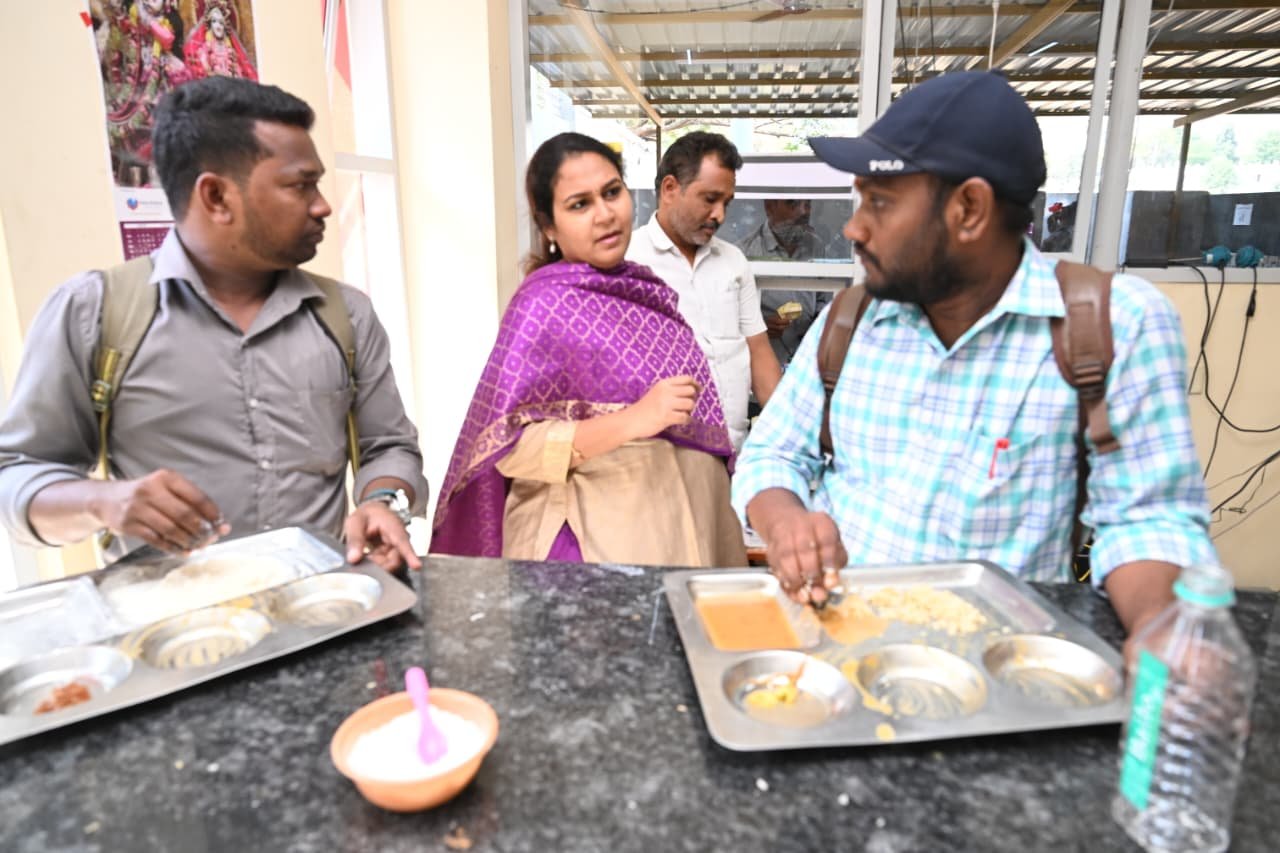 నాణ్యమైన ఆహారం, పరిశుభ్రతే లక్ష్యం: కమిషనర్