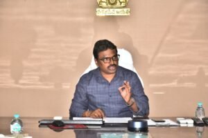 చిన్నారుల భవిష్యత్తుపై కలెక్టర్ స్పెషల్ ఫోకస్