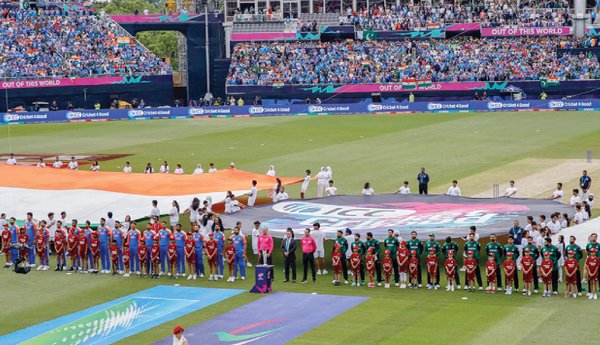 టీ20 ప్రపంచకప్‌లో భారత్-పాక్ సమరంపై నీలినీడలు: ఐసీసీ వార్నింగ్