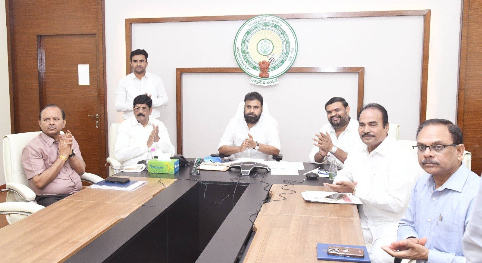 ఆధ్యాత్మిక ఆంధ్రప్రదేశ్‌గా తీర్చిదిద్దుతాం: పవన్ కళ్యాణ్