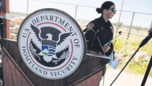 వలసదారులకు షాక్.. ఇక నో బాండ్, నో బెయిల్!