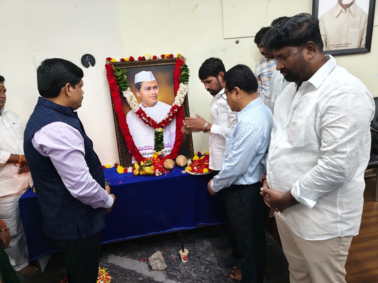 నిబద్ధతకు నిలువుటద్దం దామోదర సంజీవయ్య: జాయింట్ కలెక్టర్