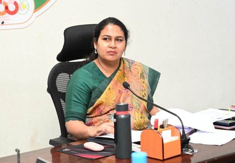 పీజీఆర్ ఎస్ ను సద్వినియోగం చేసుకోండి: కమిషనర్