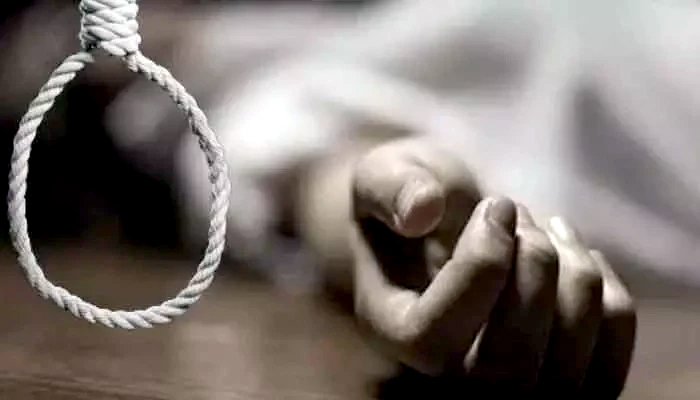 ఉరివేసుకొని యువకుడు మృతి!