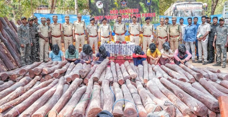 కర్ణాటక కోళ్ల ఫారంలో టాస్క్ ఫోర్స్ మెరుపు దాడి