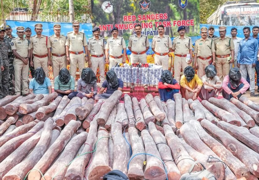 కర్ణాటక కోళ్ల ఫారంలో టాస్క్ ఫోర్స్ మెరుపు దాడి