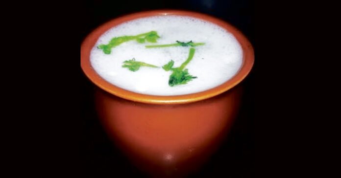 అమృతం లాంటి మజ్జిగ: రోజూ ఒక గ్లాసు తాగితే మీ ఆరోగ్యానికి తిరుగుండదు!