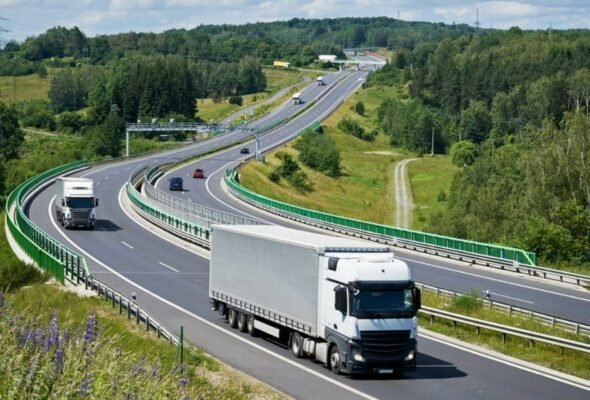 ఎక్స్‌ప్రెస్‌వేలపై రయ్‌మంటూ దూసుకెళ్తున్నారా? తస్మాత్ జాగ్రత్త.. 