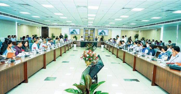 అర్హులకే పథకాలు అందాలి - అక్రమాలకు తావుండొద్దు