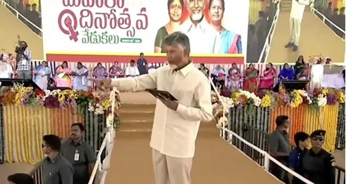 మహిళలే గ్లోబల్ లీడర్లు: సీఎం చంద్రబాబు నాయుడు