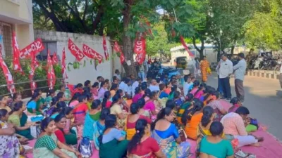 స్విమ్స్ కార్మికుల పోరాటం: 22వ రోజుకు దీక్షలు