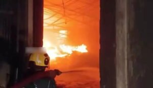 టింబర్ డిపోలో చెలరేగిన మంటలు.. కోట్లలో ఆస్తి నష్టం!