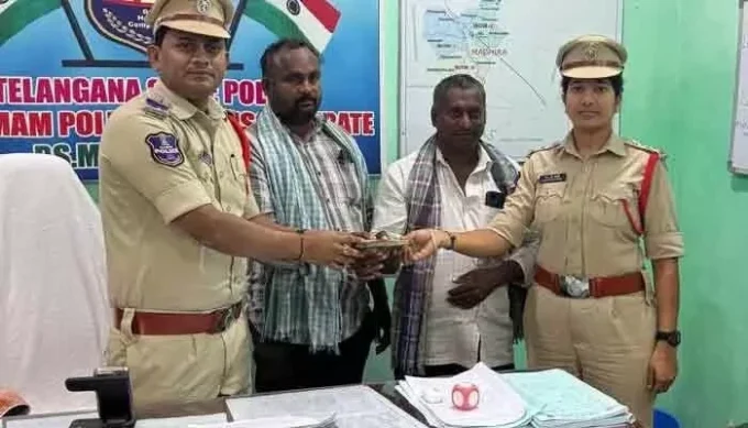 పోలీసుల సాహసోపేత చర్య