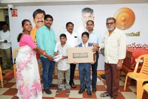 MINISTER DR.DOLA BALA VEERANJANEYA SWAMY