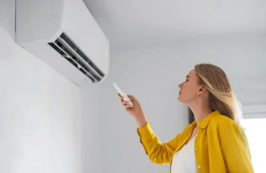 AIR CONDITIONER
